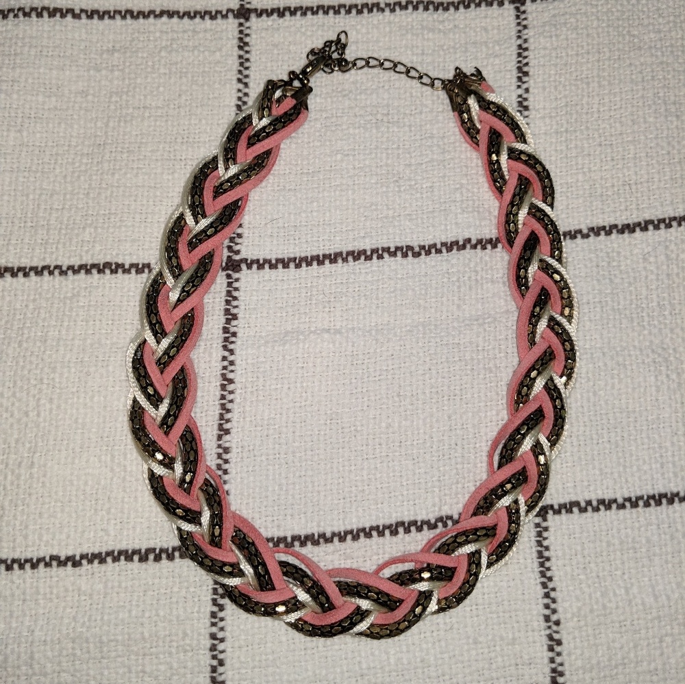 Statement necklace